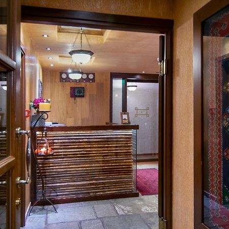 Hotel Kassaros Metsovo Exteriör bild