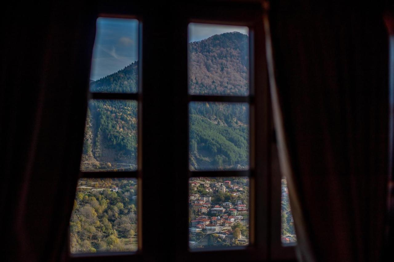 Hotel Kassaros Metsovo Exteriör bild