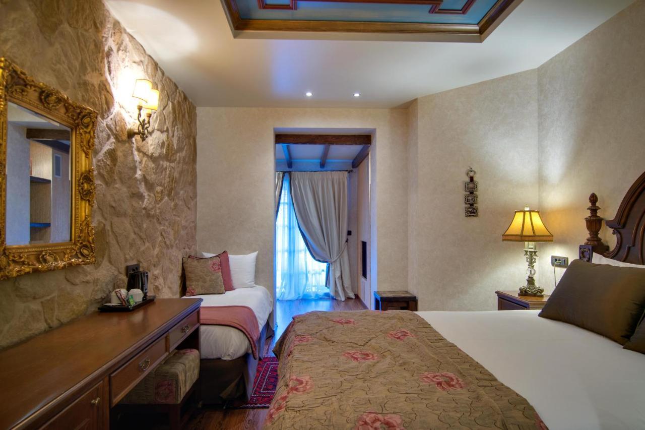 Hotel Kassaros Metsovo Exteriör bild