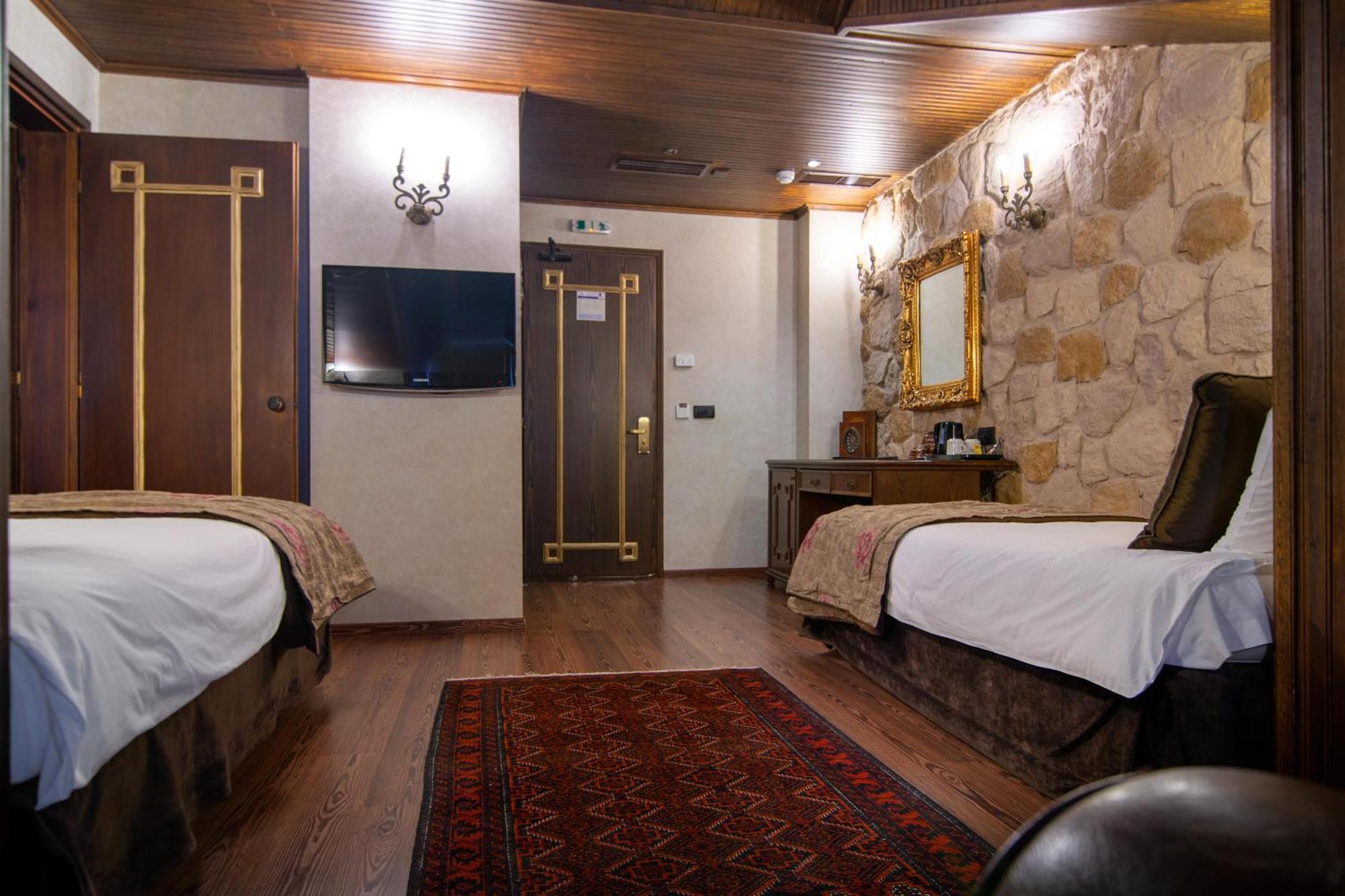 Hotel Kassaros Metsovo Exteriör bild