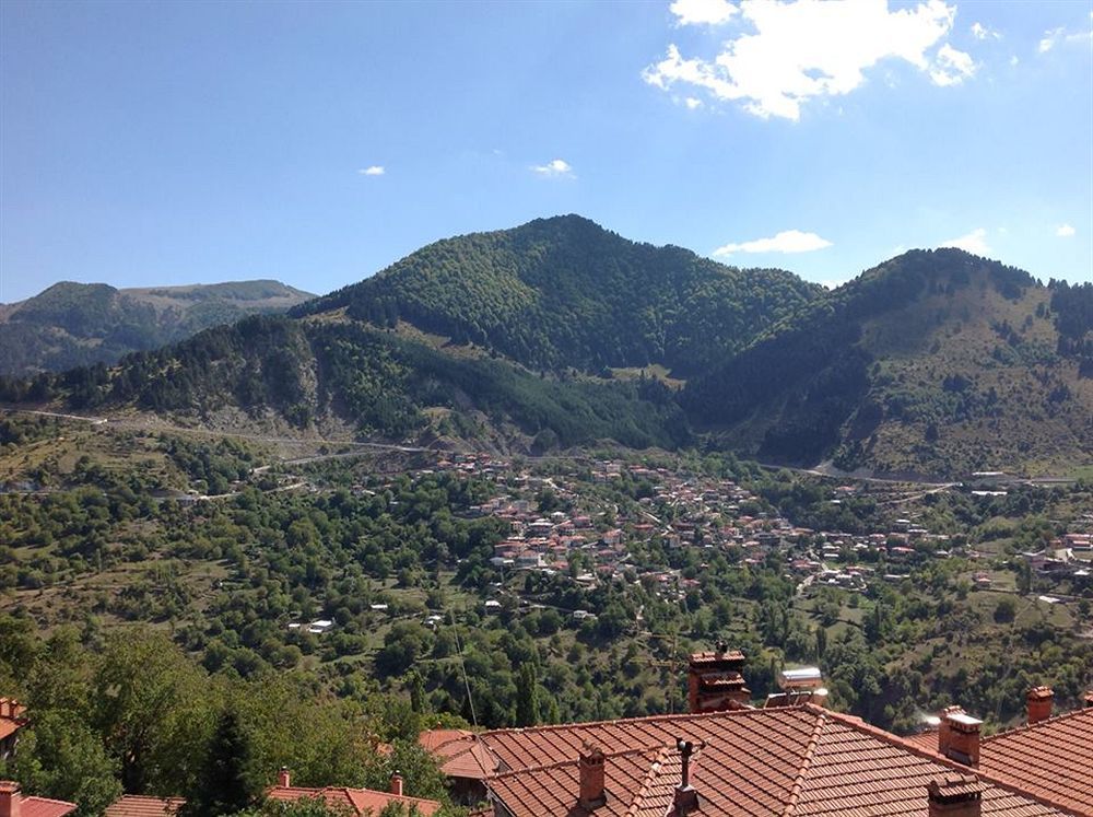 Hotel Kassaros Metsovo Exteriör bild